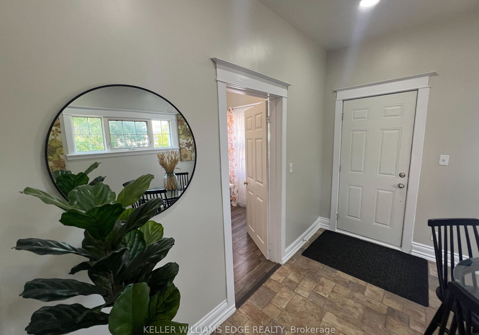 56-garside-avenue-n-hamilton-ontario-x12268770