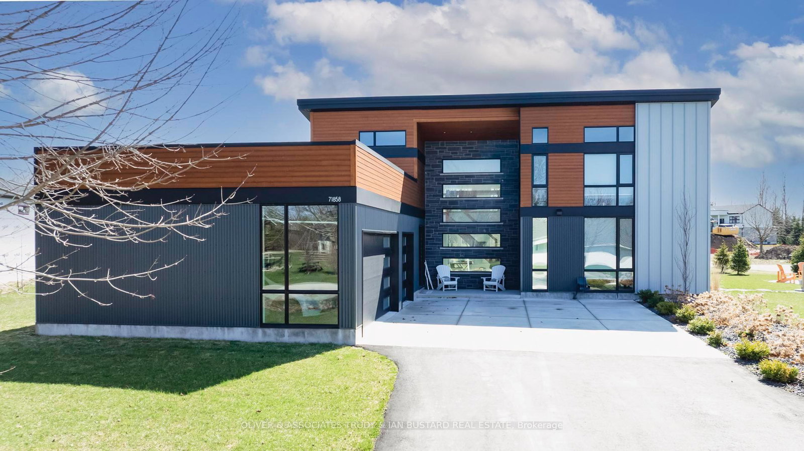 71858-sunridge-crescent-bluewater-ontario-x12269524