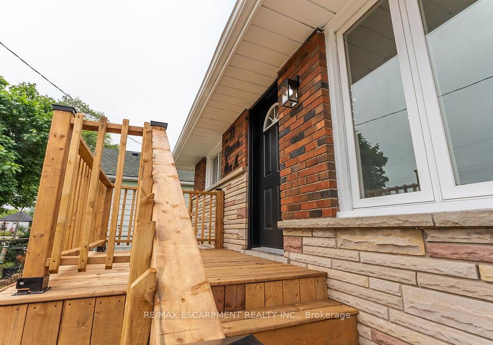 71-glassco-avenue-n-hamilton-ontario-x12269850
