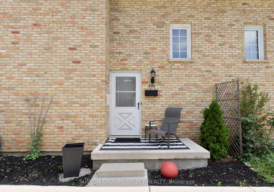 homestead-crescent-london-north-ontario-x12269972