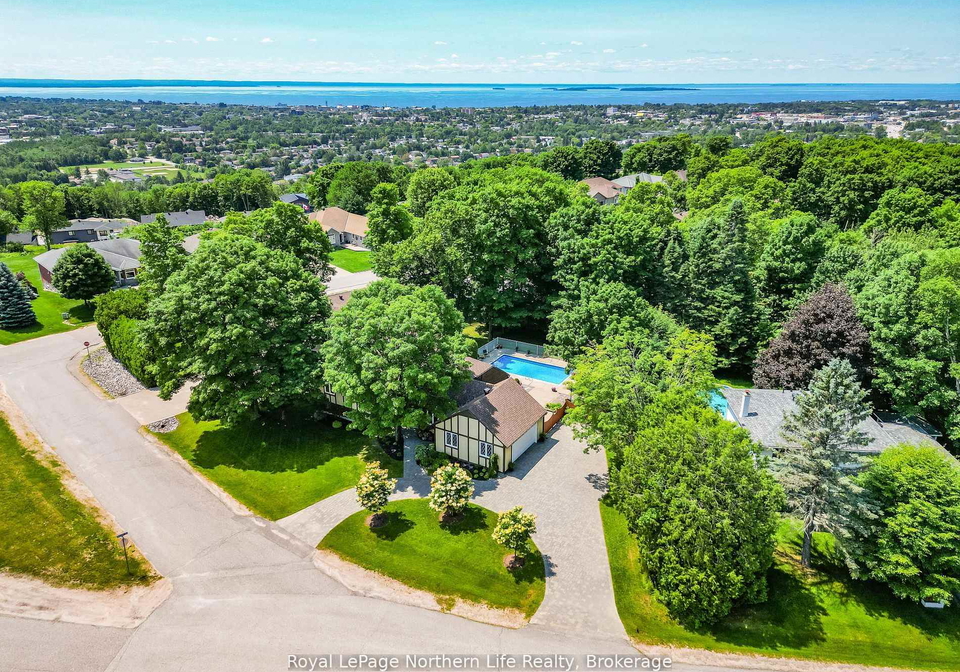 405-surrey-drive-north-bay-ontario-x12270216