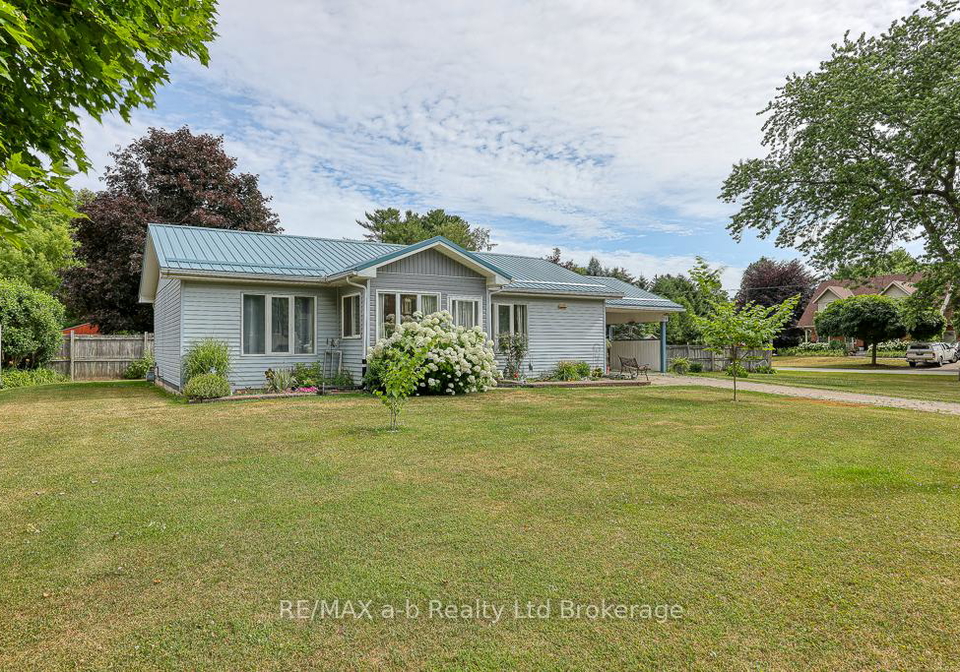 24-wellington-street-w-norwich-ontario-x12270251