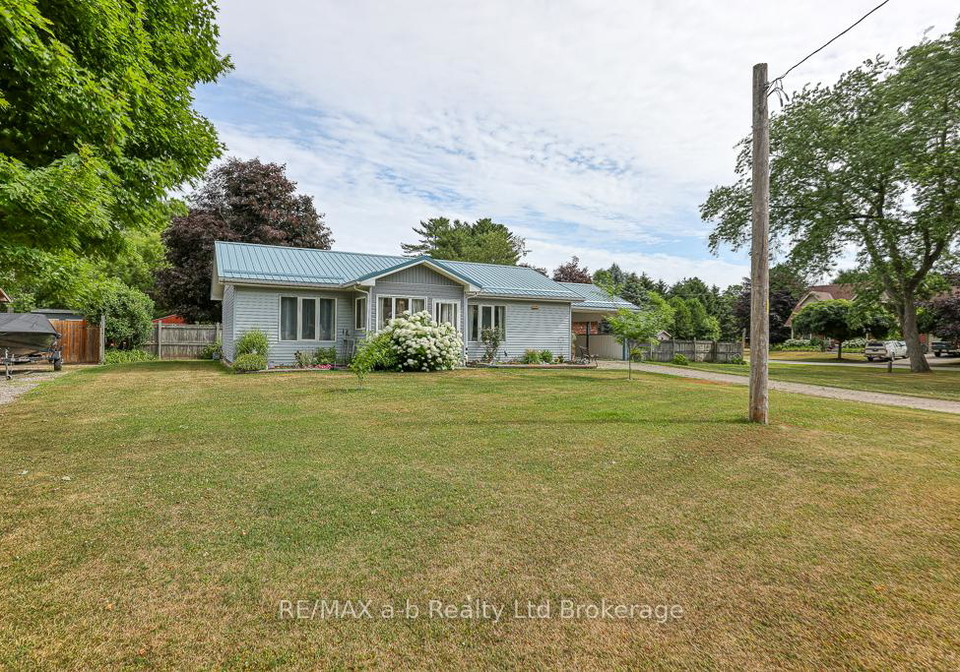 24-wellington-street-w-norwich-ontario-x12270251