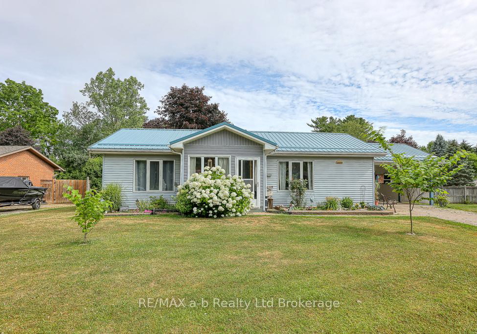 24-wellington-street-w-norwich-ontario-x12270251