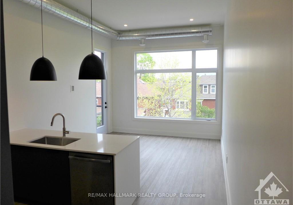 368-chapel-street-ottawa-ontario-x12270310