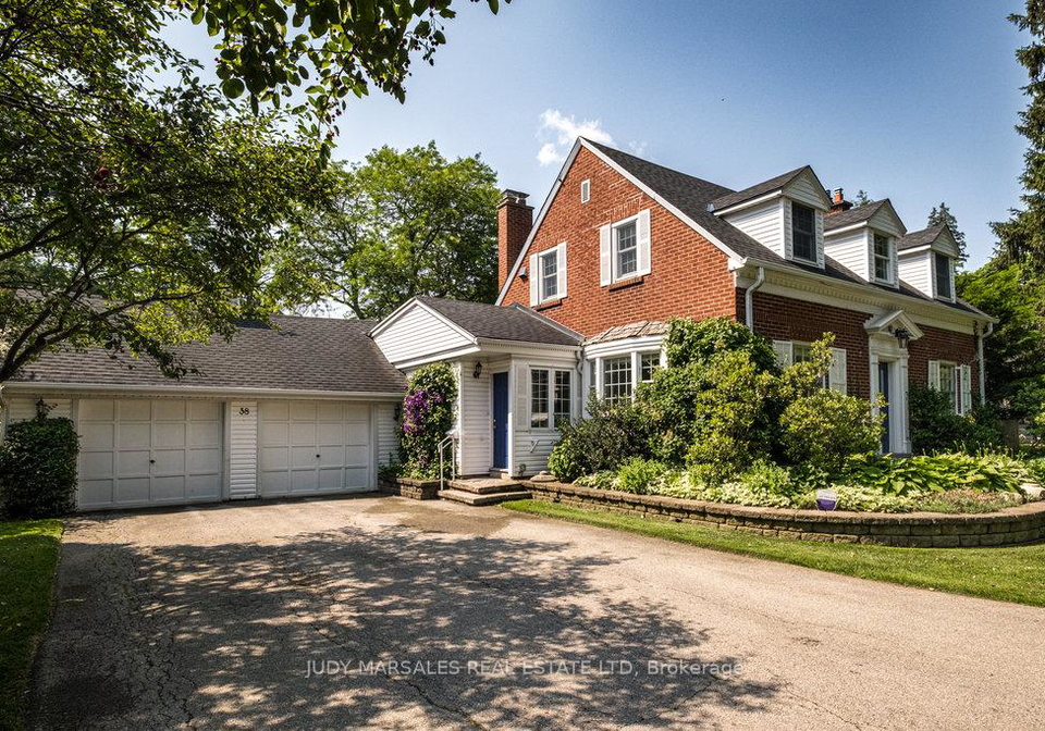38-jerseyville-road-w-hamilton-ontario-x12270458