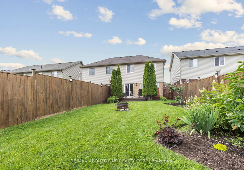 46-gravel-ridge-trail-kitchener-ontario-x12270483