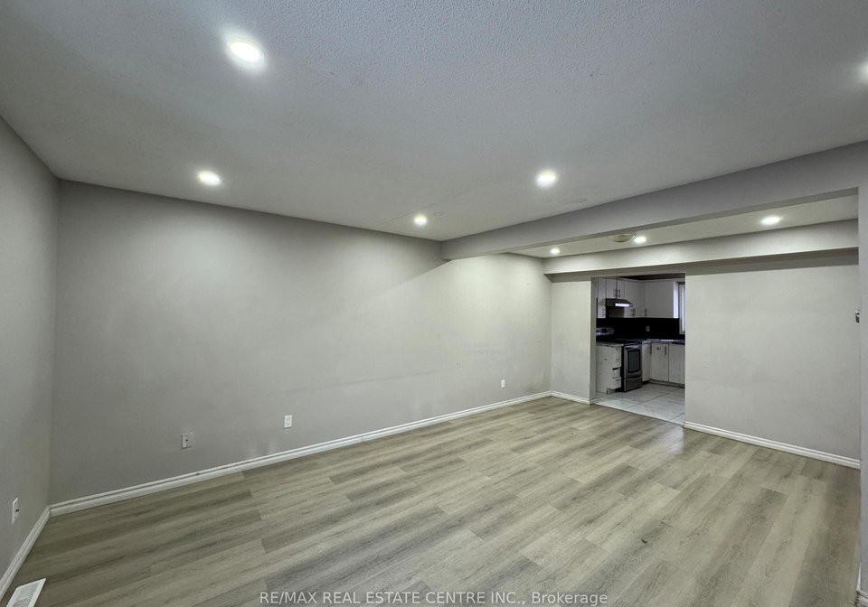190-fleming-drive-london-east-ontario-x12270892
