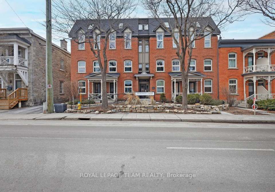 215-st-patrick-street-ottawa-ontario-x12270902