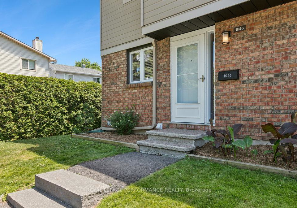 1646-du-sommet-place-ottawa-ontario-x12270924