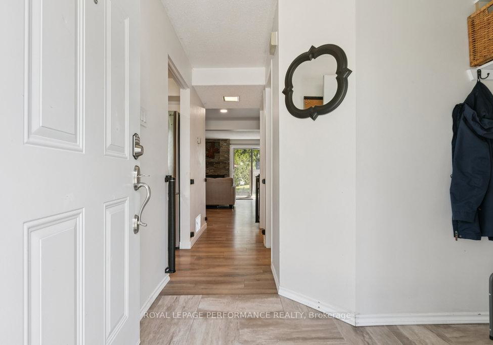 1646-du-sommet-place-ottawa-ontario-x12270924