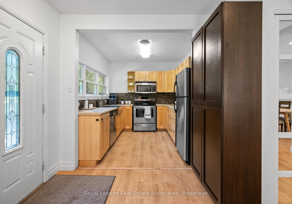 196-sheldon-avenue-n-kitchener-ontario-x12271025