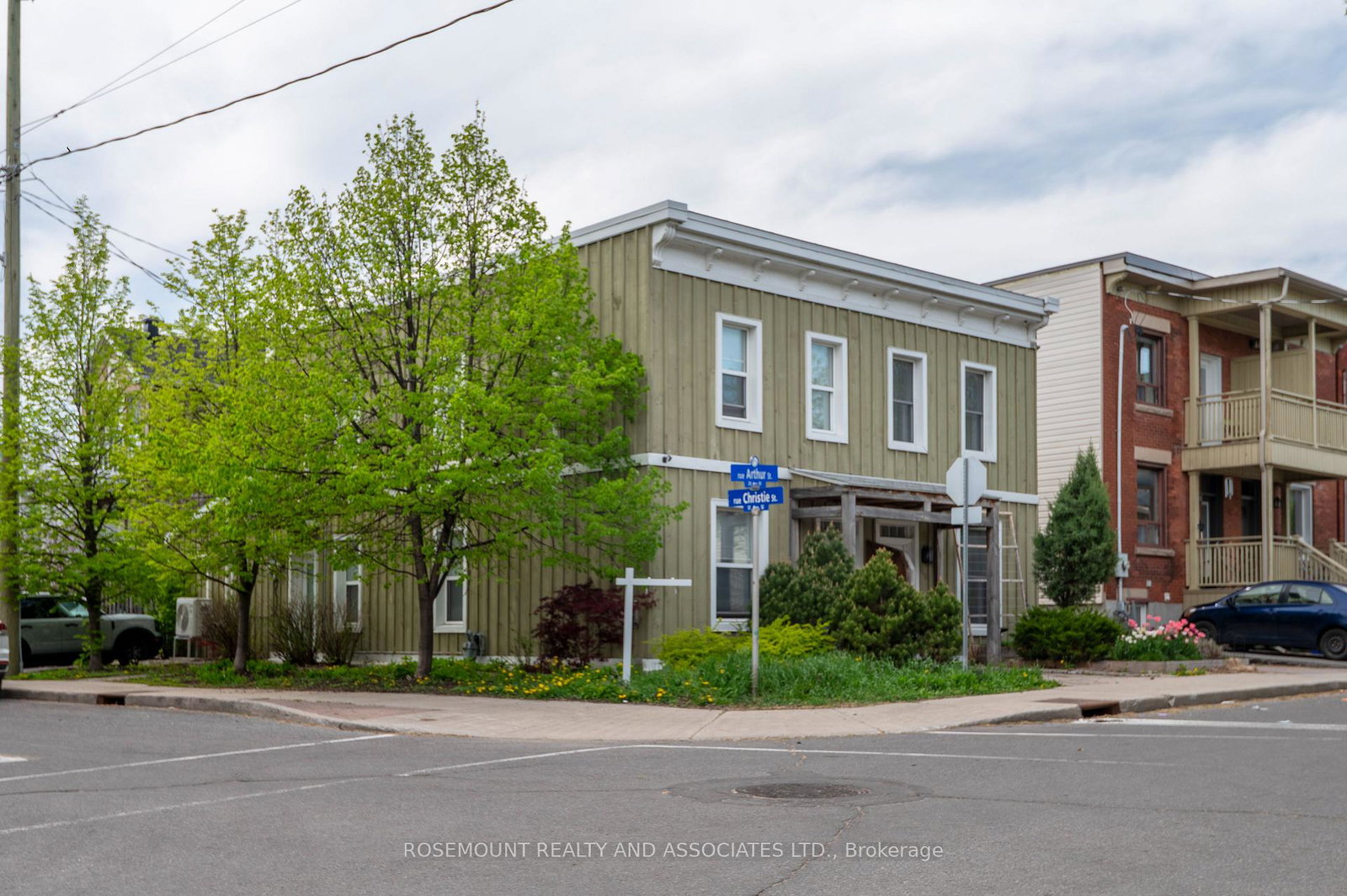 150-arthur-street-ottawa-ontario-x12271057