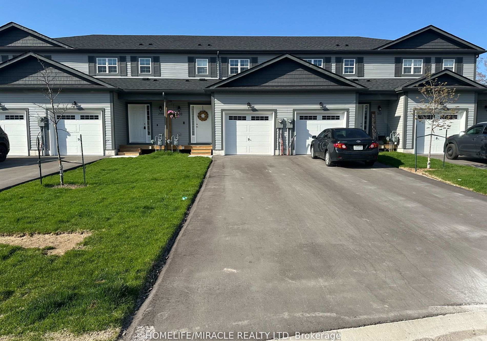 300-daffodil-court-gravenhurst-ontario-x12271363