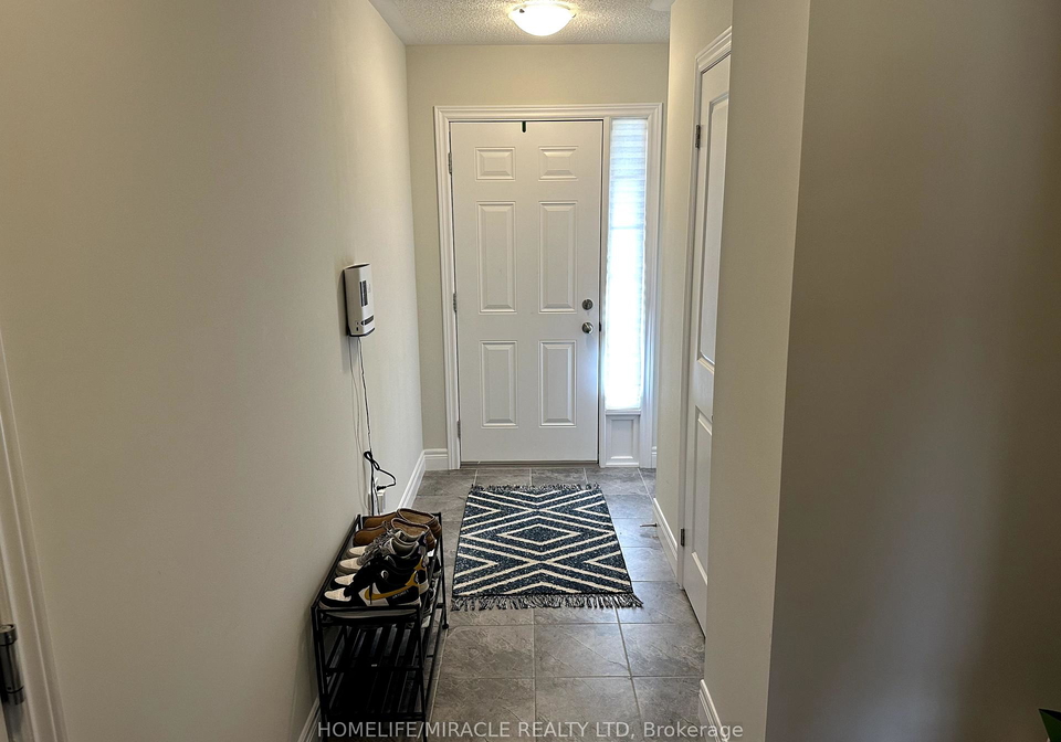 300-daffodil-court-gravenhurst-ontario-x12271363