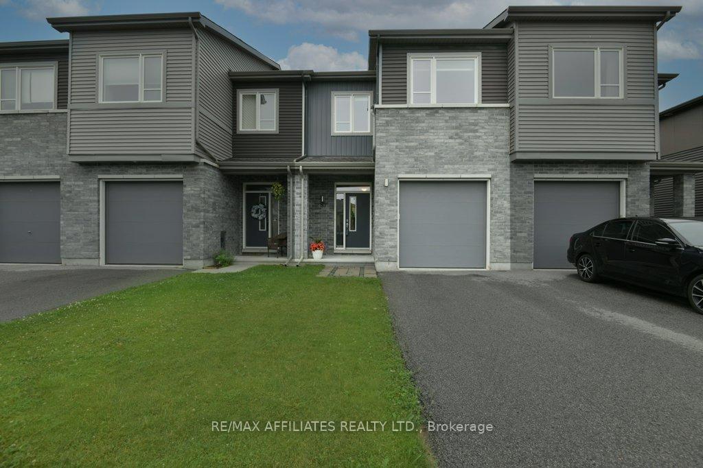 80-riddell-street-carleton-place-ontario-x12271373