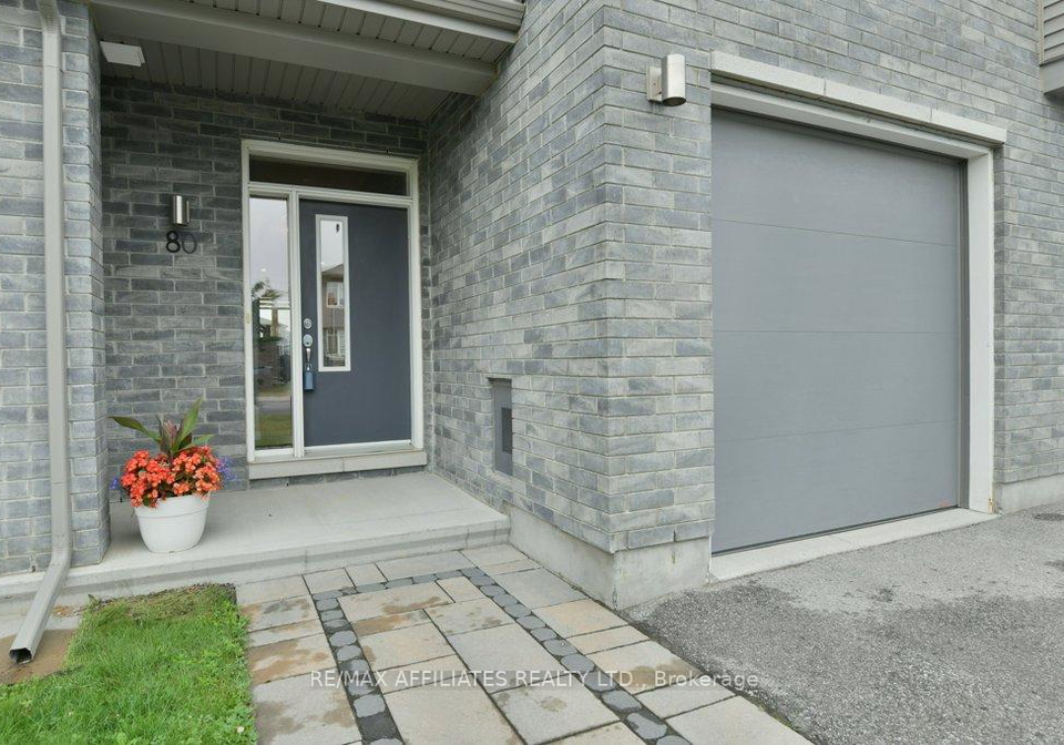 80-riddell-street-carleton-place-ontario-x12271373