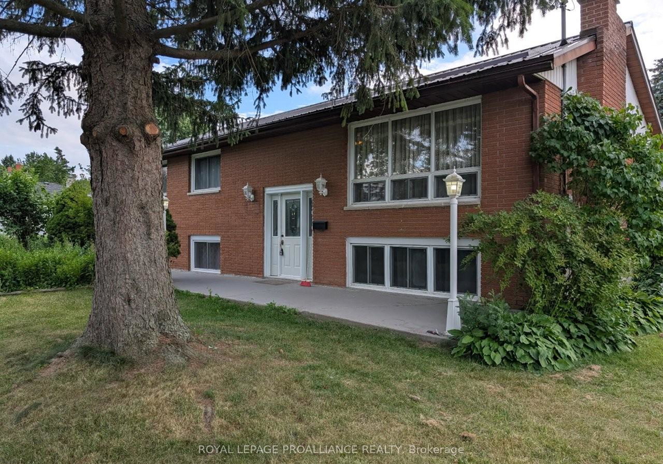 181-colonial-road-quinte-west-ontario-x12271510