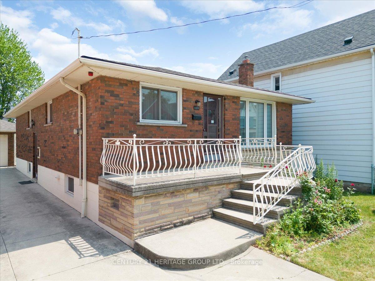124-tisdale-street-n-hamilton-ontario-x12271668
