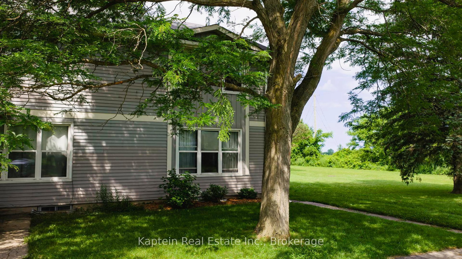 28-st-charles-place-huron-east-ontario-x12272011
