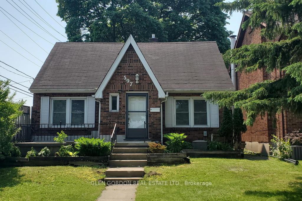 597-victoria-street-london-east-ontario-x12272012