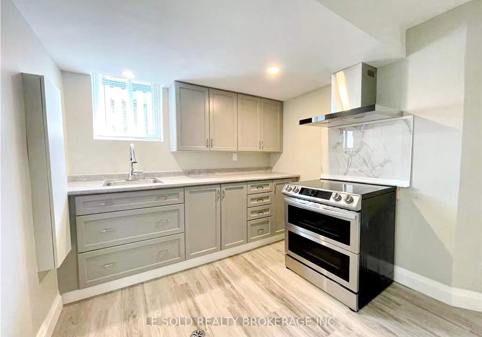 24-winnifred-avenue-st-catharines-ontario-x12272028