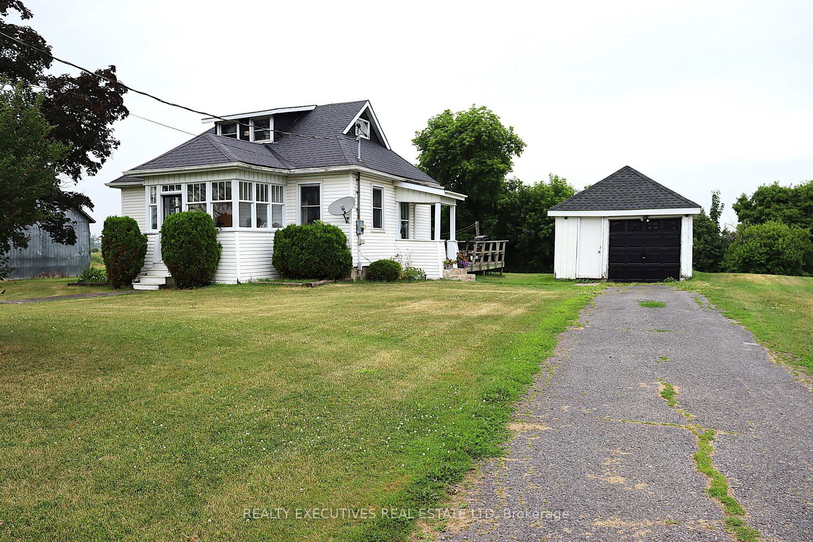 2577-county-road-7-north-dundas-ontario-x12272201