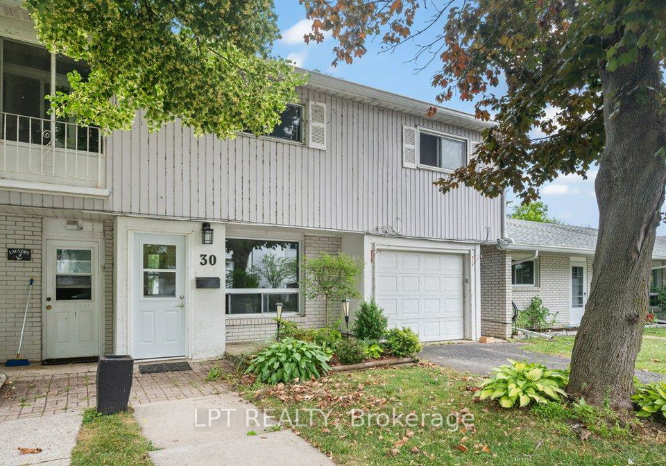 4427-bath-road-loyalist-ontario-x12272743
