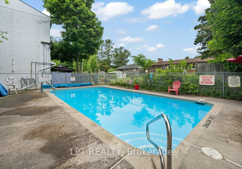 4427-bath-road-loyalist-ontario-x12272743