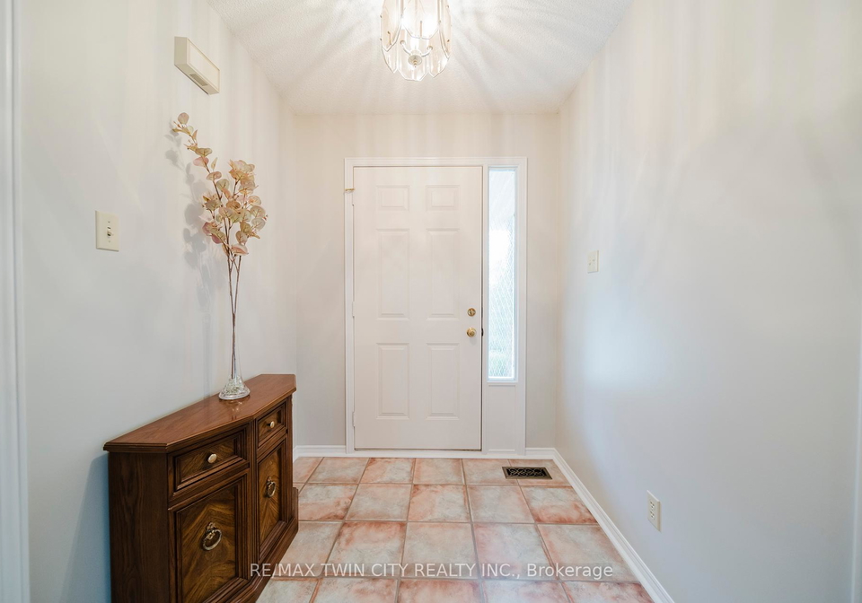 5-westchester-drive-kitchener-ontario-x12272791