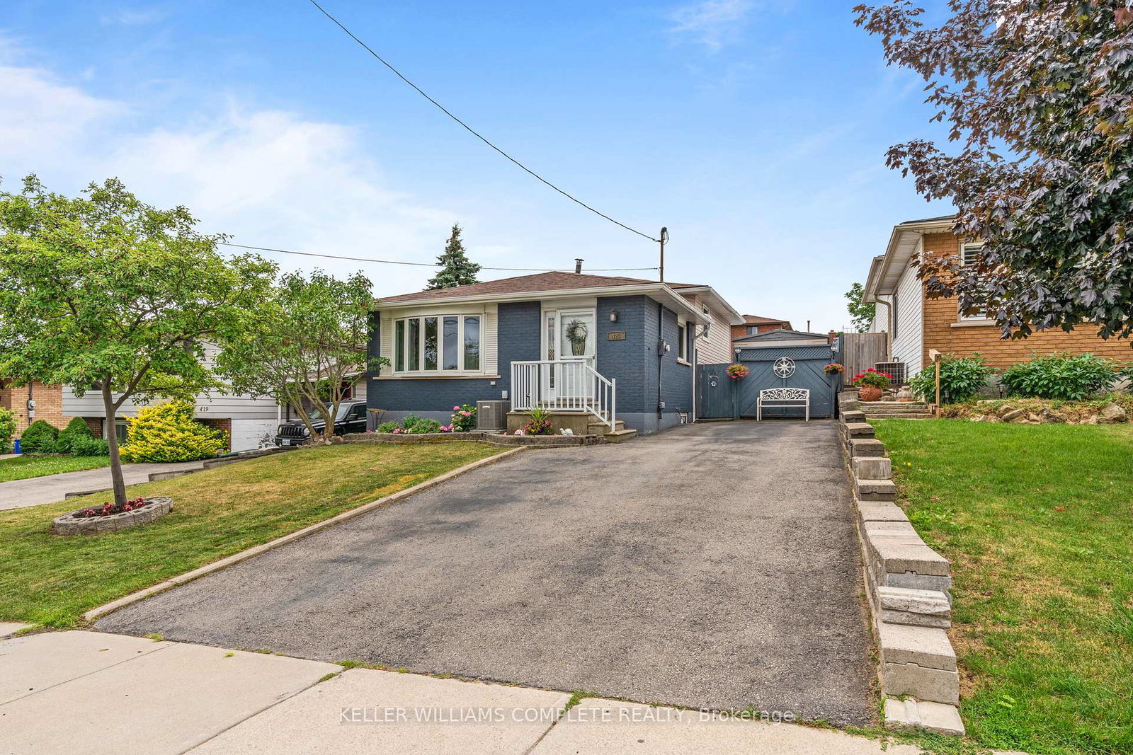 423-queen-victoria-drive-hamilton-ontario-x12272886