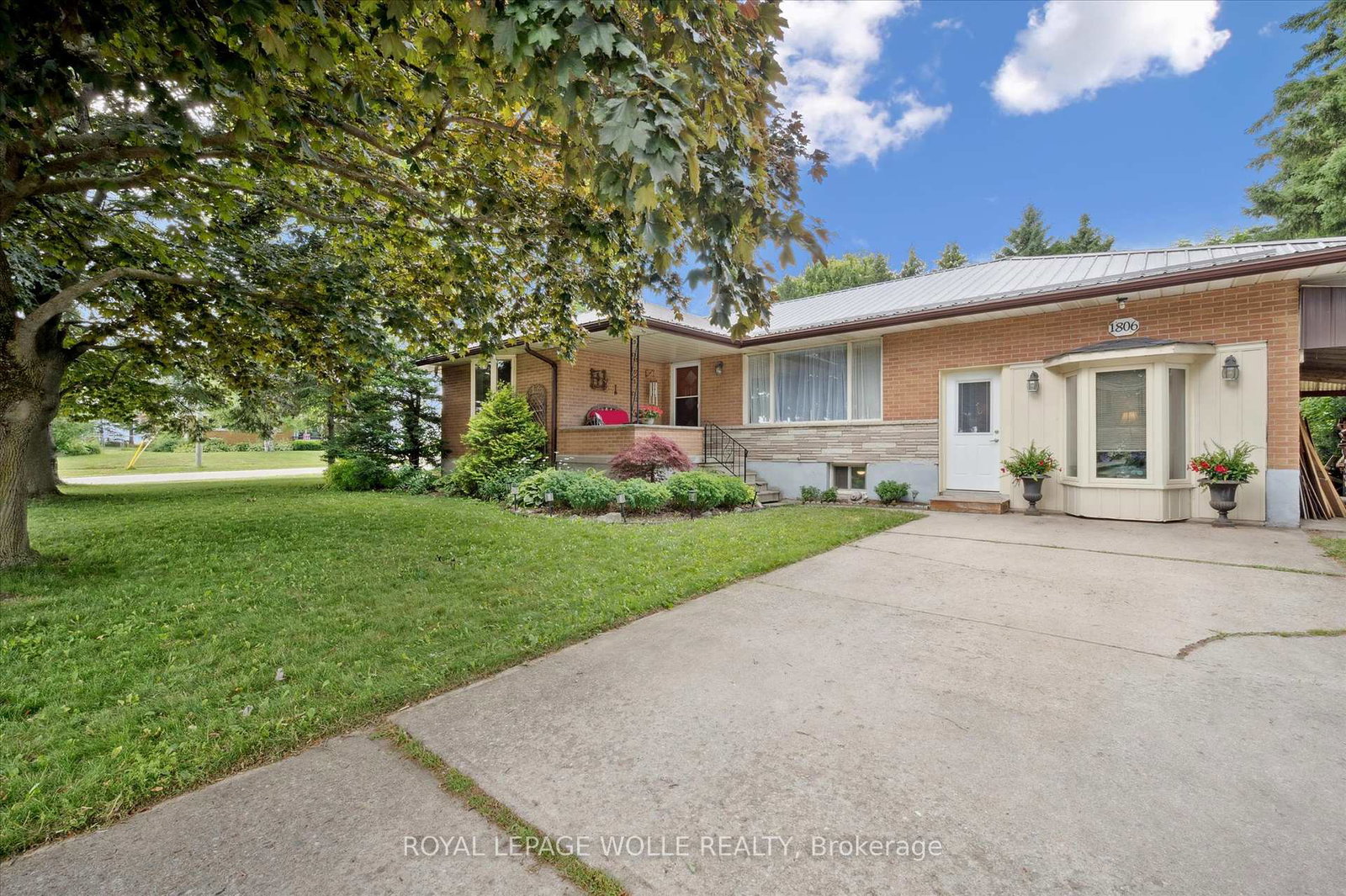 1806-erbs-road-wilmot-ontario-x12272961