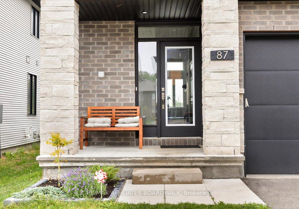 87-canvasback-ridge-ottawa-ontario-x12273107