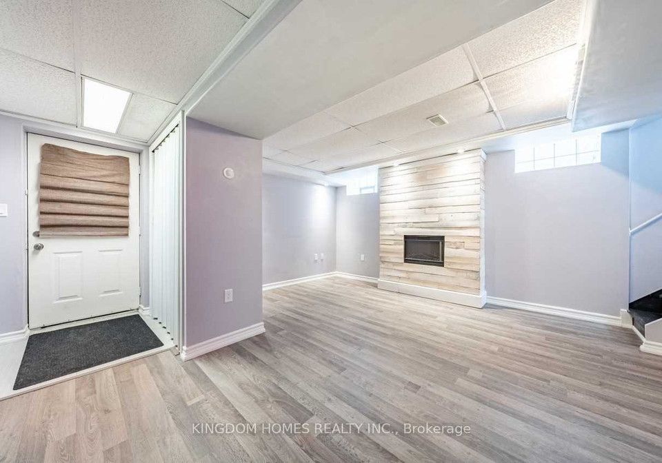 32-goggin-avenue-hamilton-ontario-x12273110