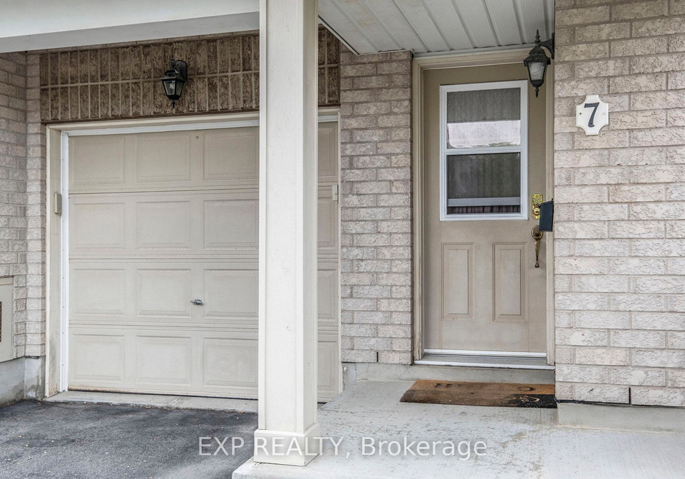 7-marabrooke-street-ottawa-ontario-x12273272