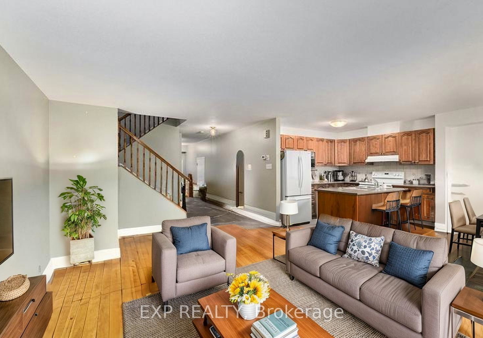7-marabrooke-street-ottawa-ontario-x12273272
