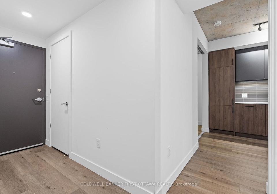10-james-street-ottawa-ontario-x12273286