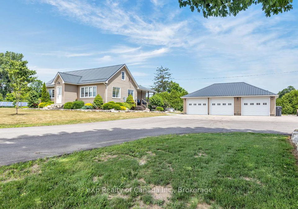 2450-59-highway-norfolk-ontario-x12273435