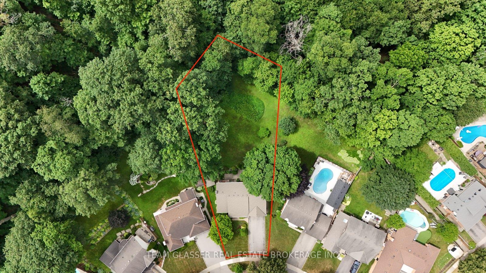 7-robinwood-crescent-london-south-ontario-x12273659