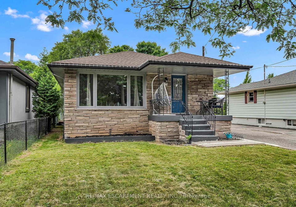 70-deschene-avenue-hamilton-ontario-x12273870