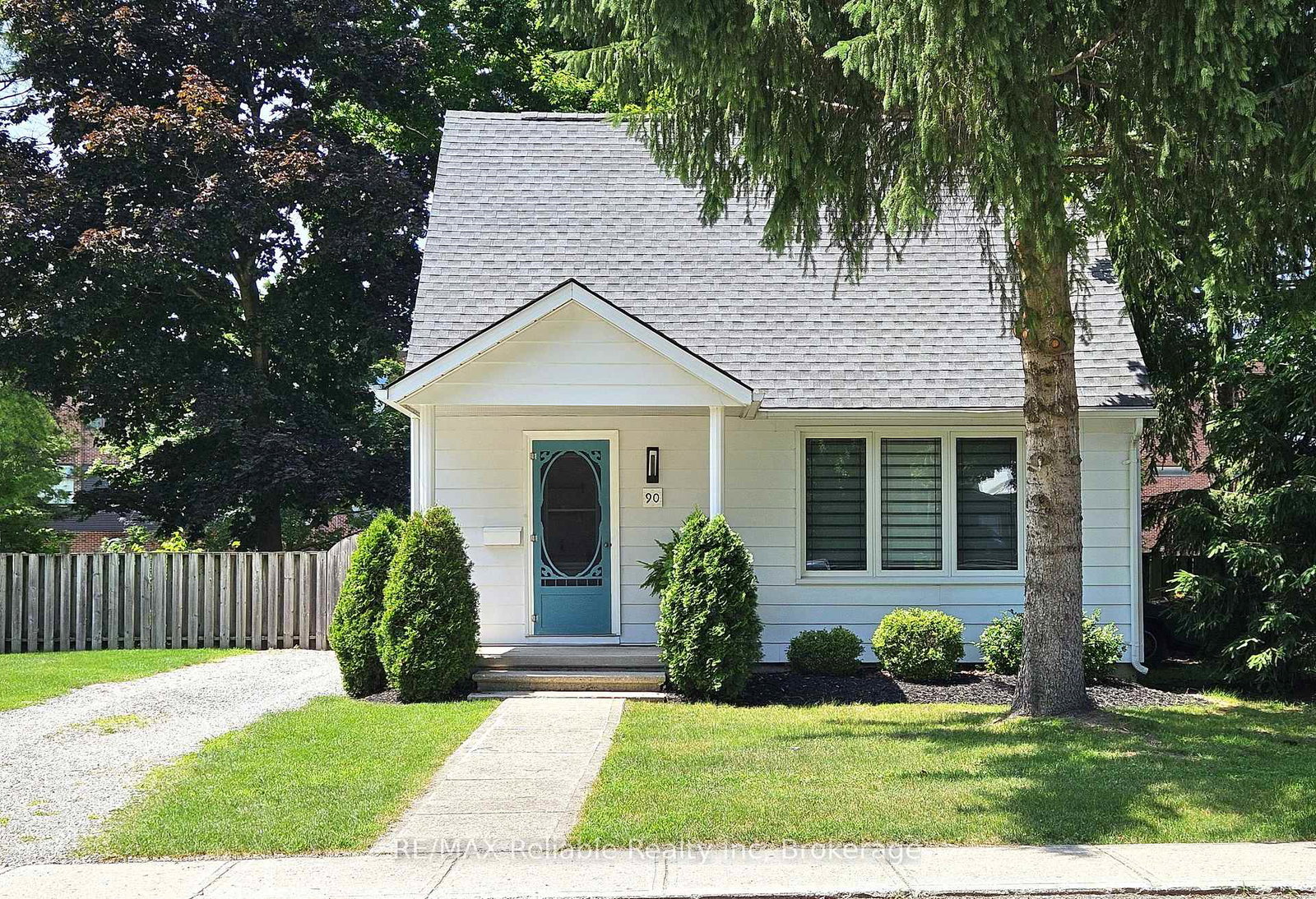 90-raglan-street-central-huron-ontario-x12274248