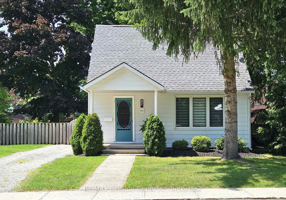 90-raglan-street-central-huron-ontario-x12274248