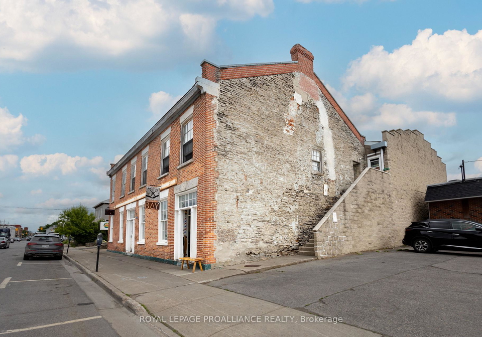 145-pinnacle-street-belleville-ontario-x12274333