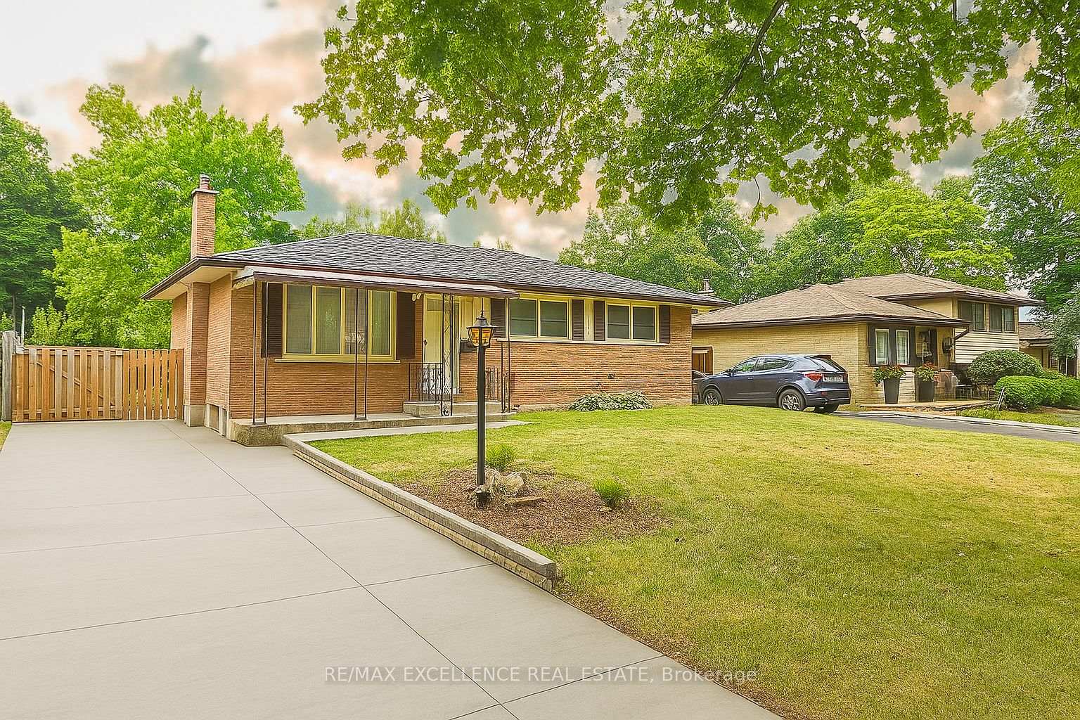 92-cayuga-crescent-london-east-ontario-x12274577