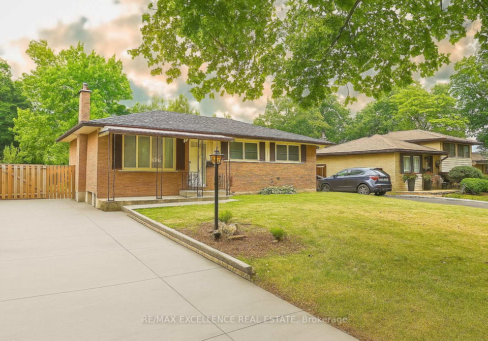 92-cayuga-crescent-london-east-ontario-x12274577