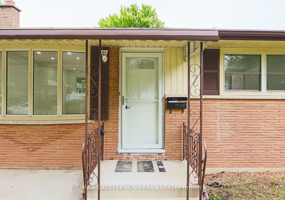 92-cayuga-crescent-london-east-ontario-x12274577