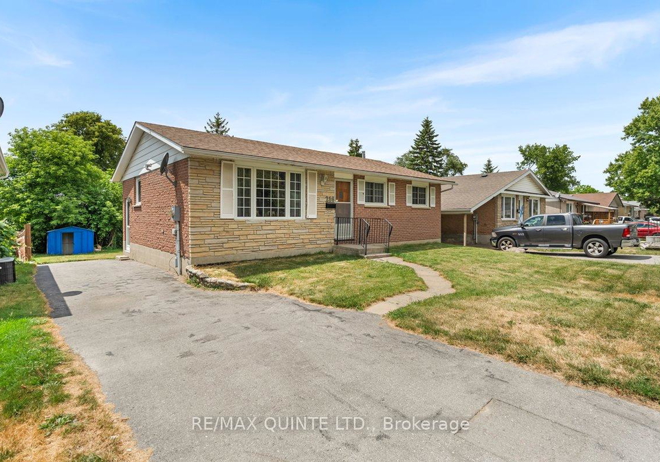 216-sidney-street-quinte-west-ontario-x12274605