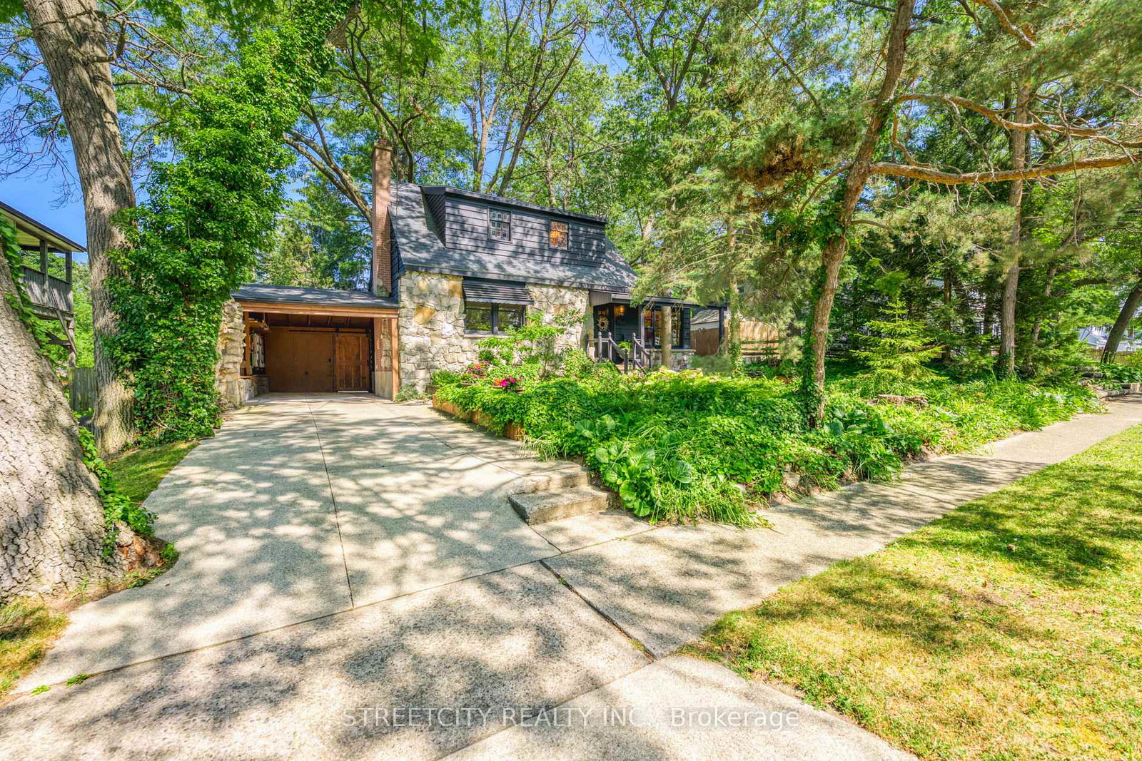 1358-spartan-avenue-sarnia-ontario-x12274636
