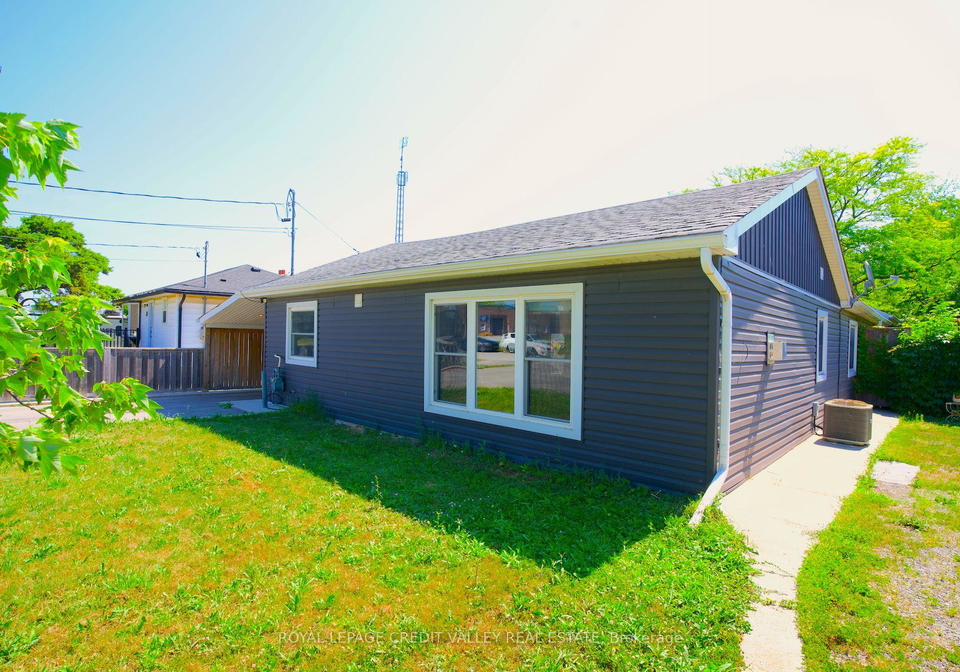 28-sunnyhurst-avenue-hamilton-ontario-x12274817