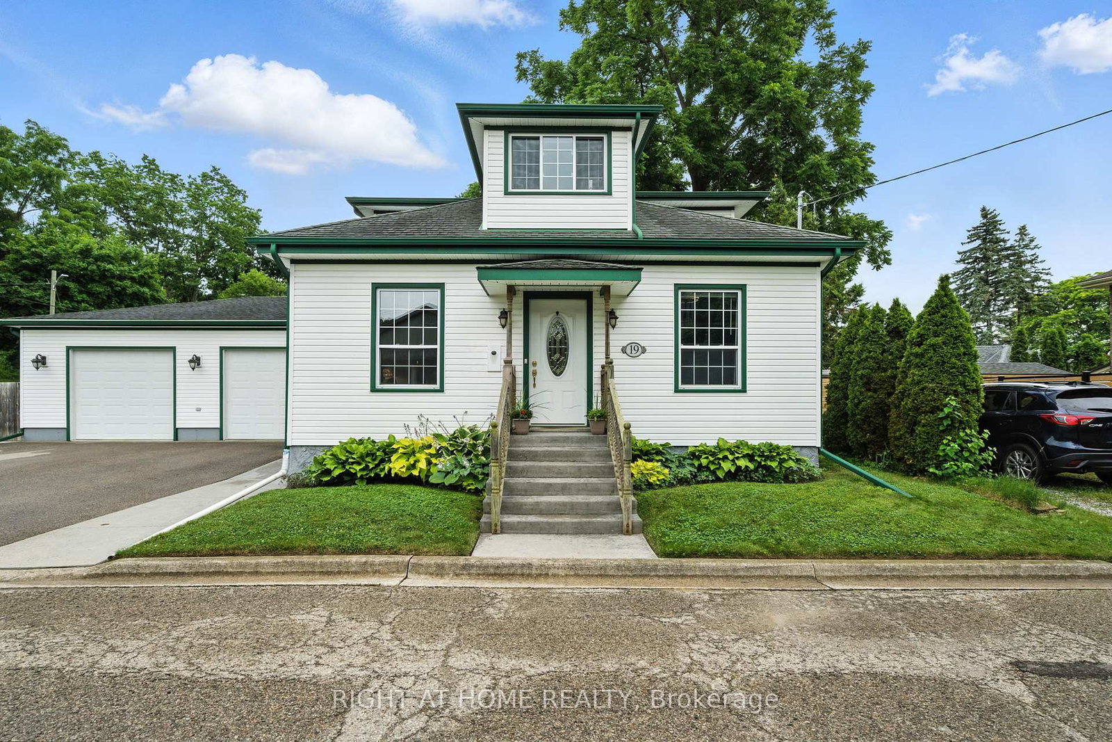19-smith-street-e-brant-ontario-x12274930